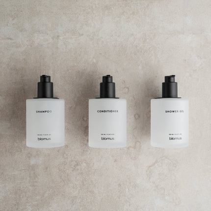Blomus Kirei White - set shampoo condtioner showergel - bathlaving.com