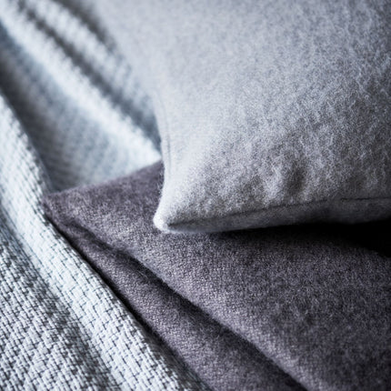 HOME Bellavita kussensloop Dusty Blue 40x55 cm